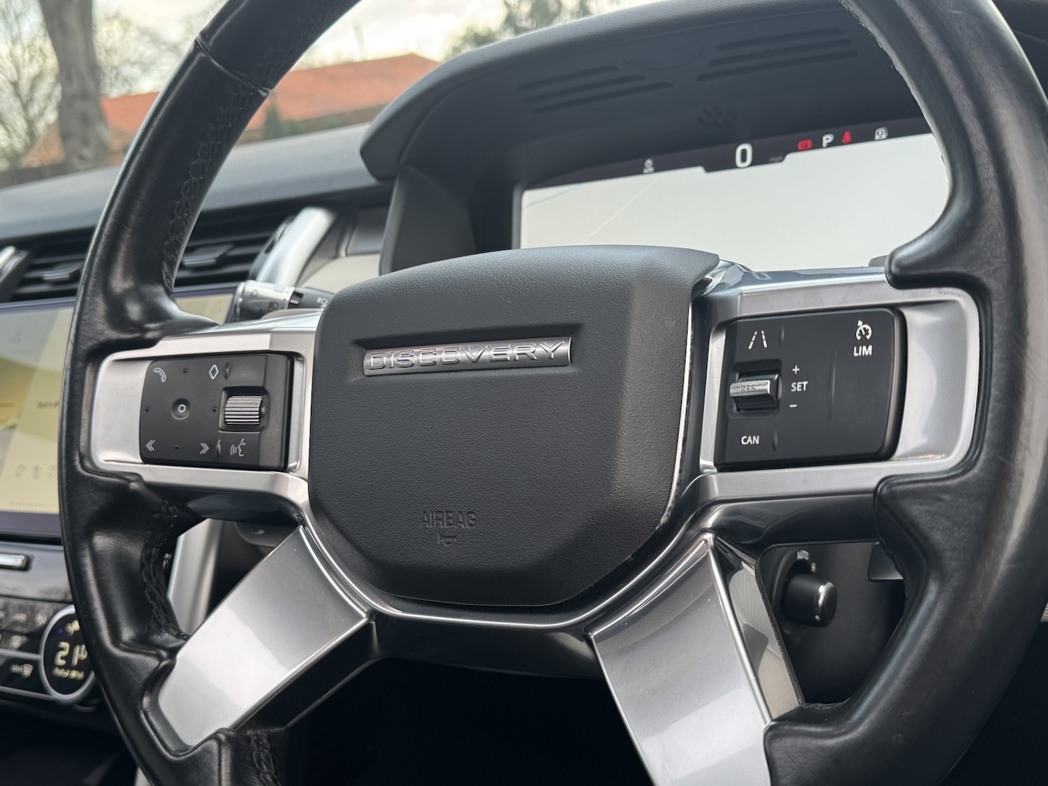 Used Land Rover Discovery 2021 for sale - 76848667: Photo 24