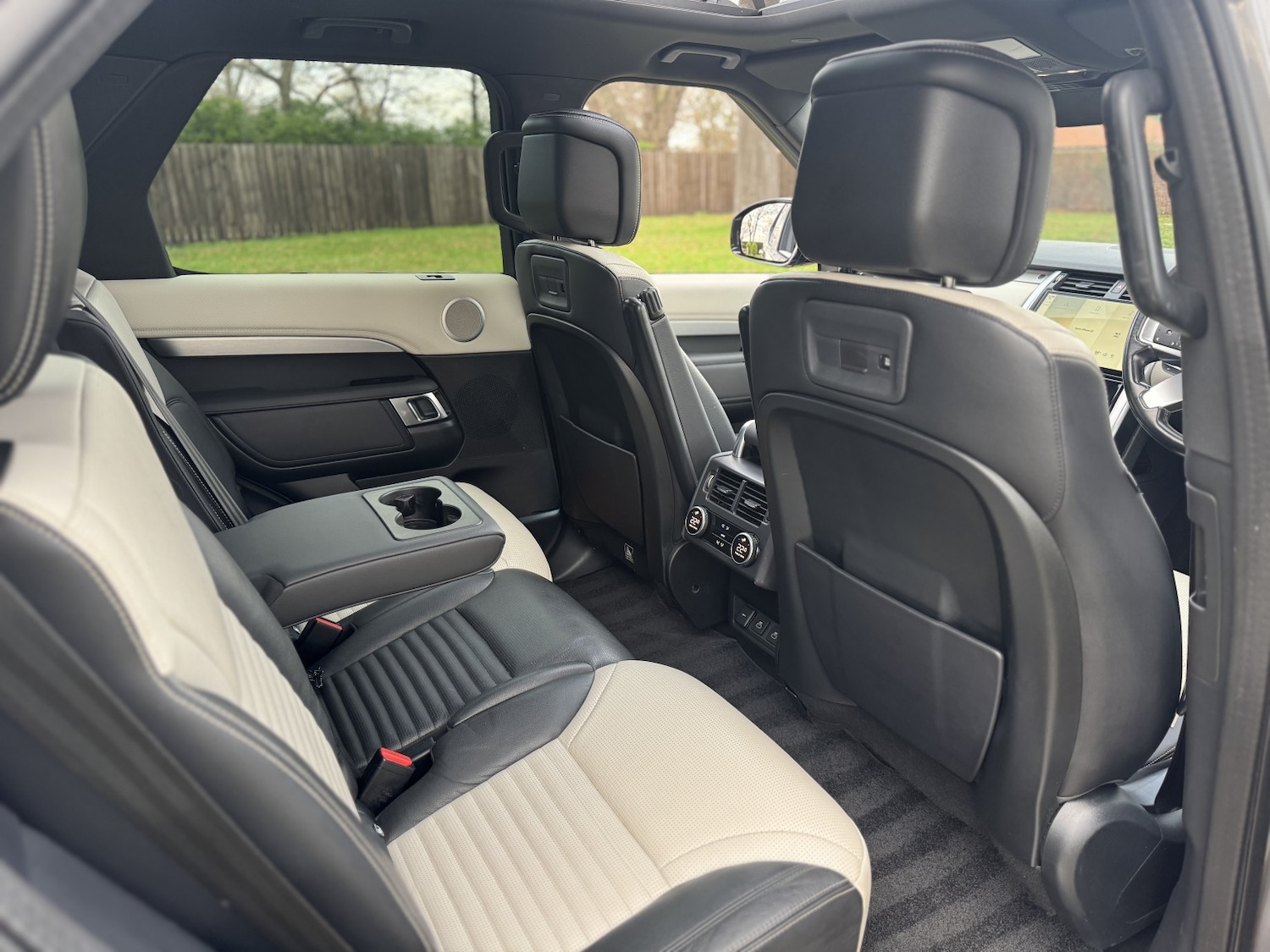 Used Land Rover Discovery 2021 for sale - 76848667: Photo 28