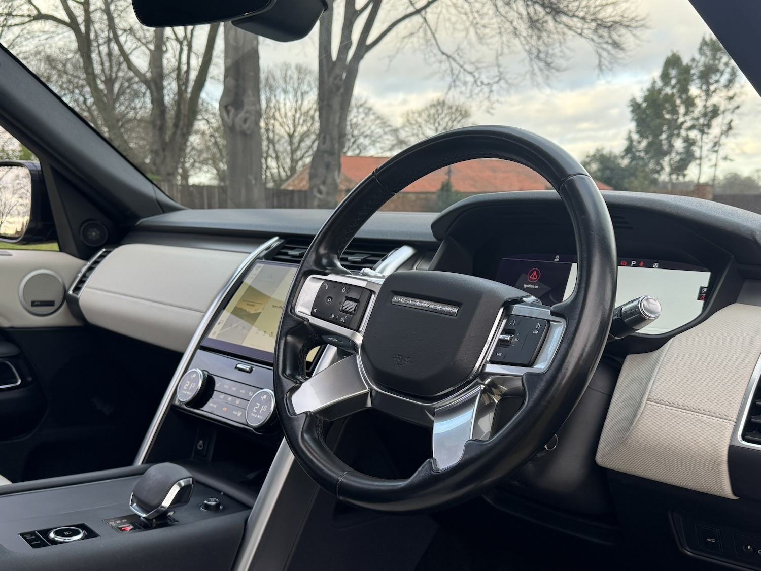 Used Land Rover Discovery 2021 for sale - 76848667: Photo 5