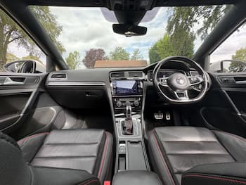 Used Volkswagen Golf 2019 for sale - 79668422: Photo