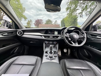Used Alfa Romeo Stelvio 2022 for sale - 78480038: Photo