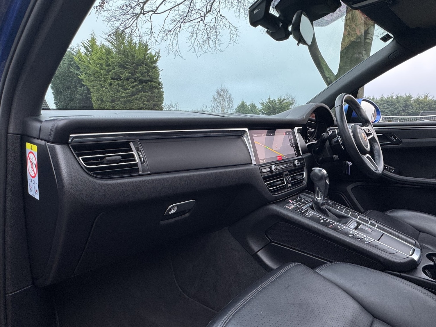 Used Porsche Macan 2021 for sale - 77237113: Photo 11