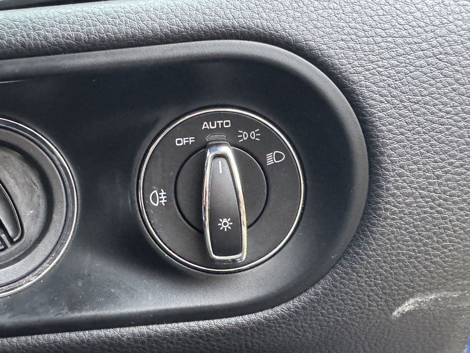 Used Porsche Macan 2021 for sale - 77237113: Photo 25