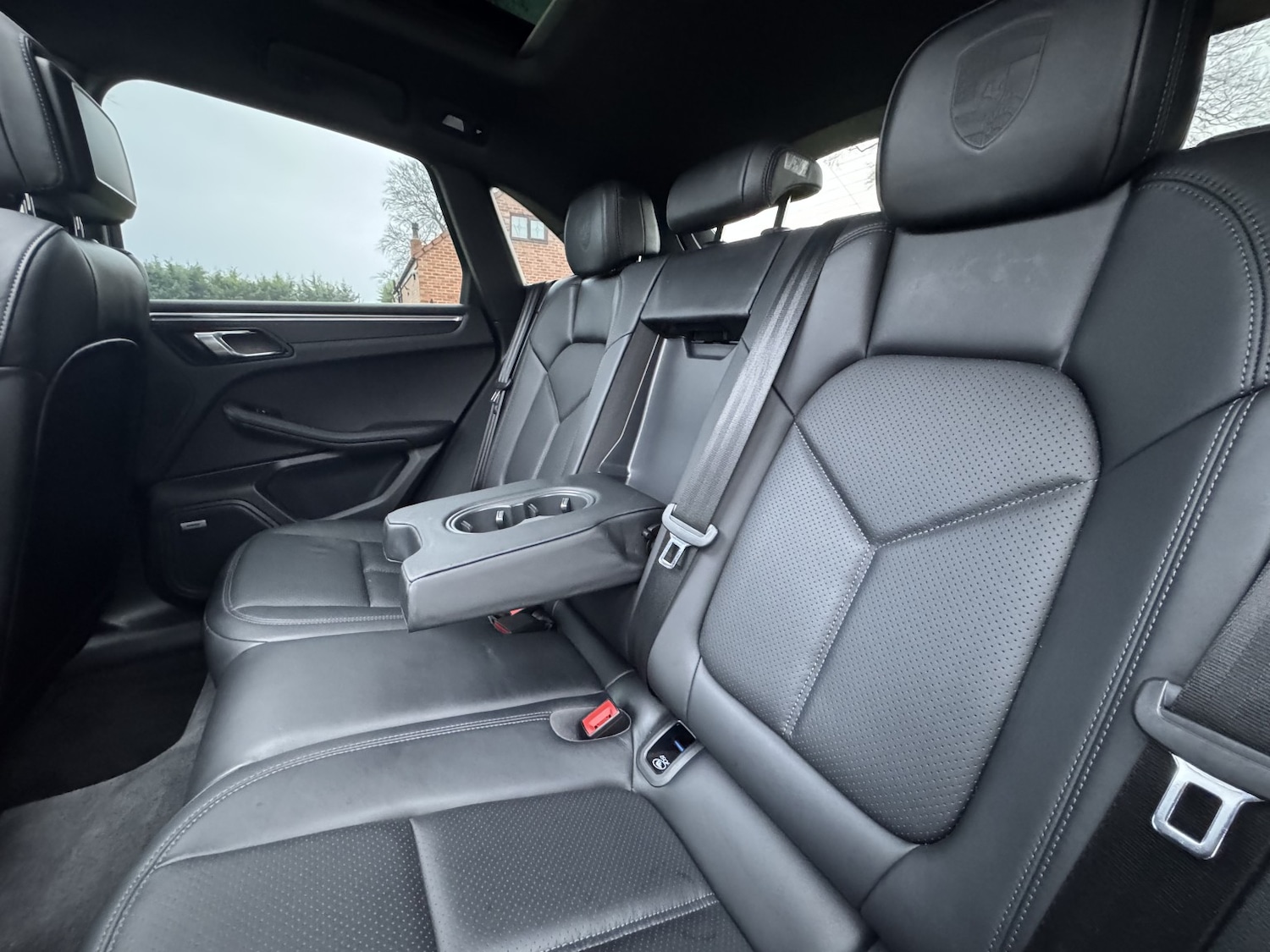 Used Porsche Macan 2021 for sale - 77237113: Photo 31