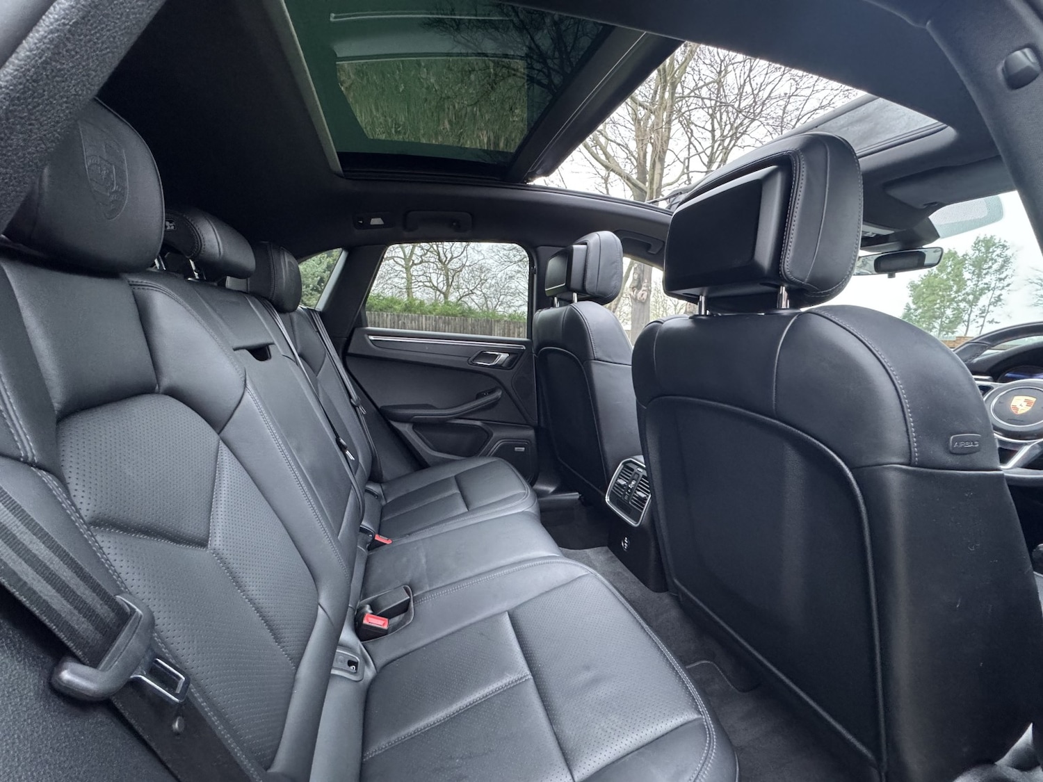 Used Porsche Macan 2021 for sale - 77237113: Photo 33