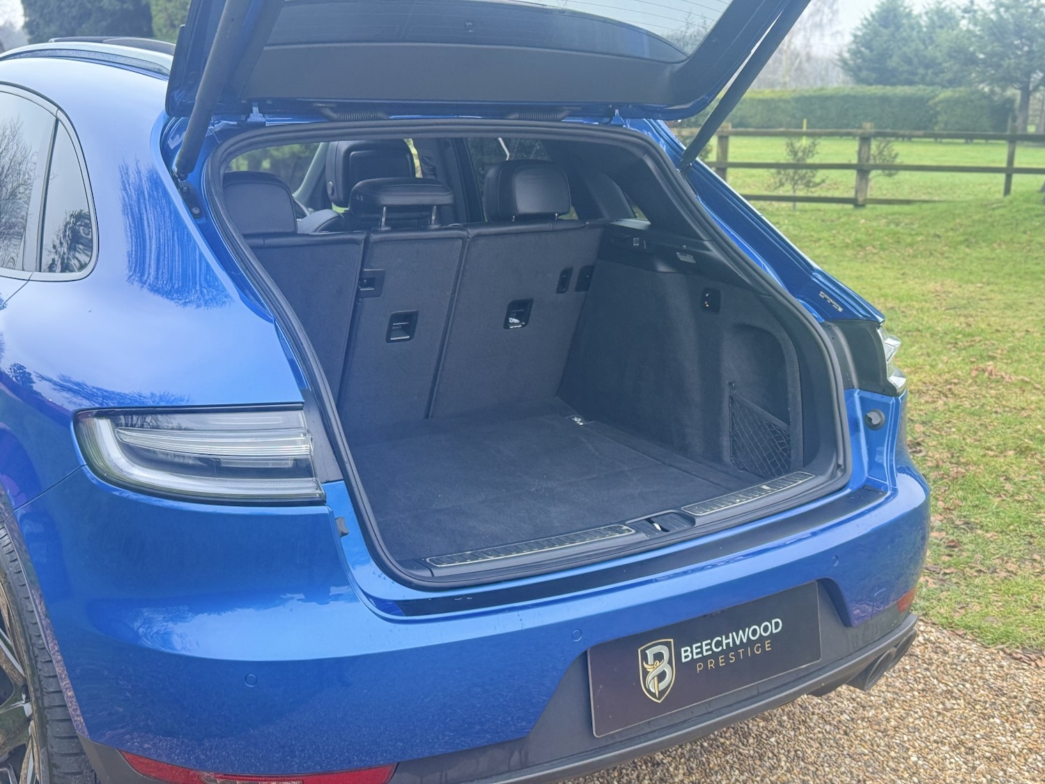 Used Porsche Macan 2021 for sale - 77237113: Photo 46