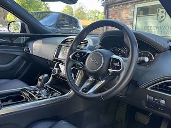 Used Jaguar XE 2023 for sale - 78755473: Photo