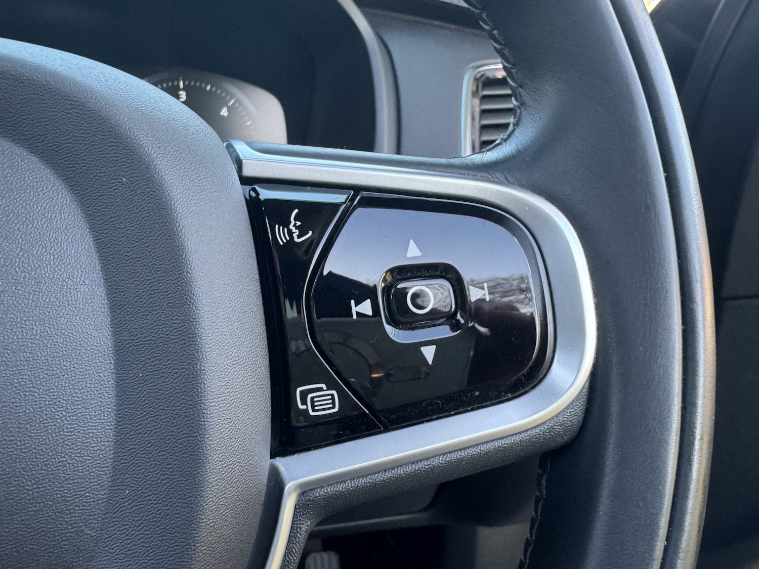 Used Volvo XC90 2020 for sale - 76784970: Photo 30