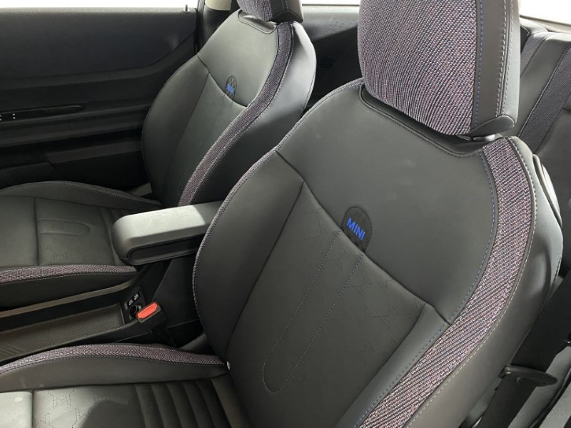 Used MINI Cooper 2024 for sale - 76982325: Photo 31