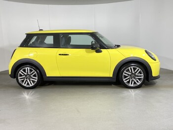Used MINI Cooper 2024 for sale - 76982325: Photo