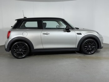 Used MINI Hatch 2023 for sale - 78733019: Photo