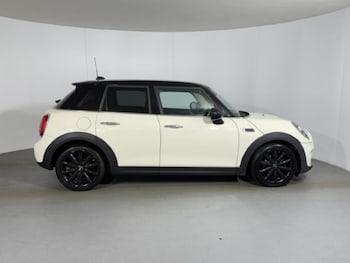 Used MINI Hatch 2018 for sale - 79417297: Photo
