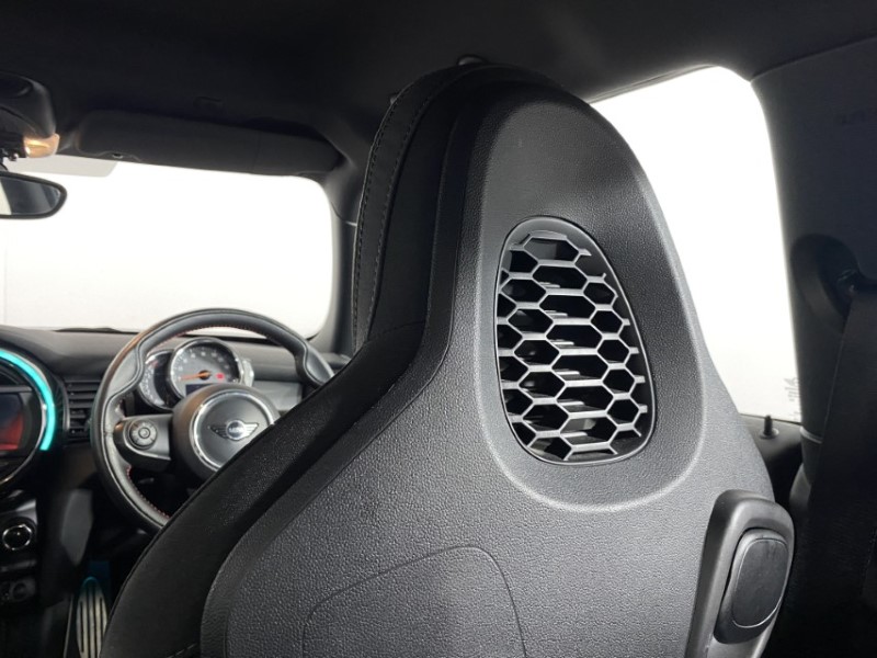 Used MINI Hatch 2018 for sale - 76982172: Photo 31