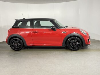 Used MINI Hatch 2018 for sale - 76982172: Photo