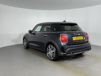 Used MINI Hatch 2023 for sale - 78226300: Photo
