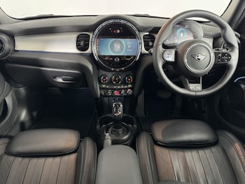 Used MINI Hatch 2023 for sale - 78226300: Photo