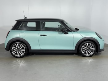 Used MINI Cooper 2024 for sale - 78270319: Photo