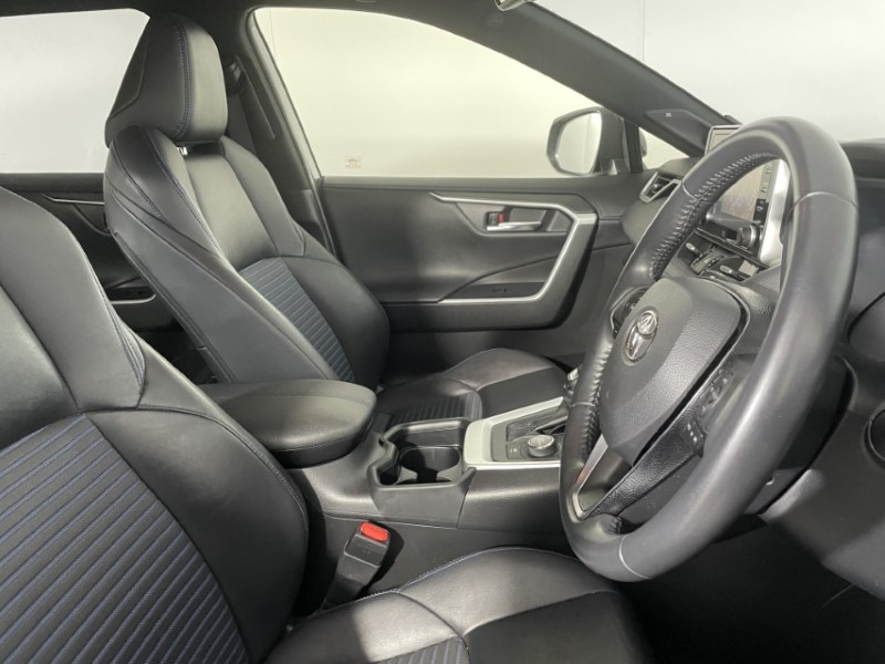 Used Toyota RAV4 2020 for sale - 76981200: Photo 11