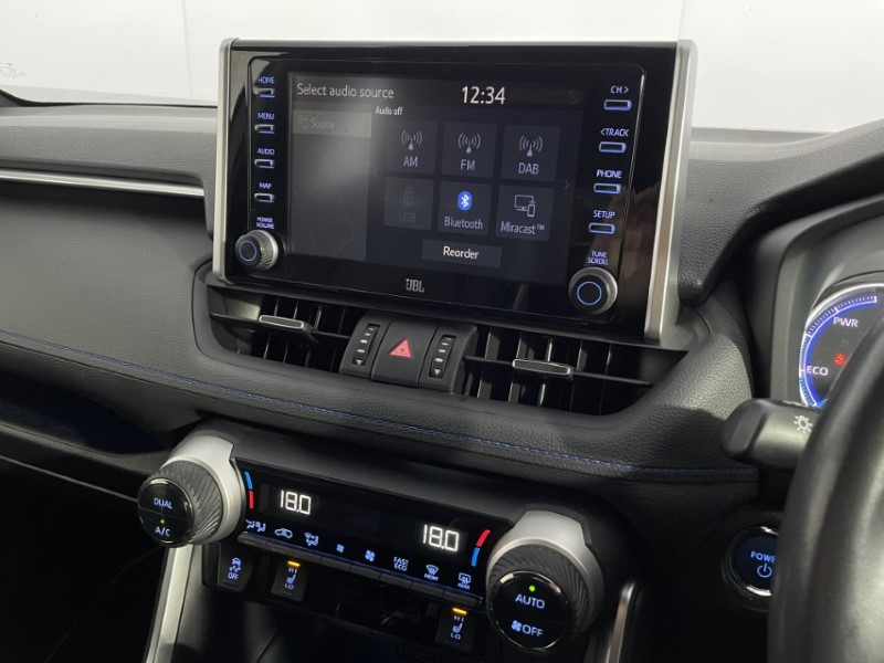 Used Toyota RAV4 2020 for sale - 76981200: Photo 27