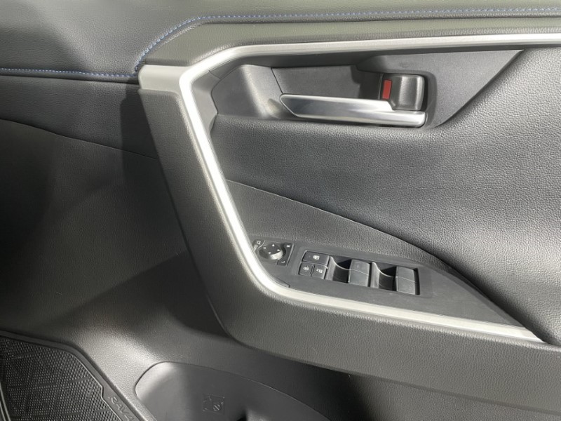 Used Toyota RAV4 2020 for sale - 76981200: Photo 32