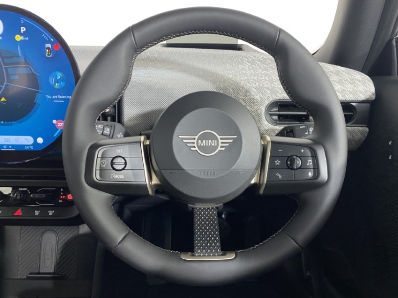 Used MINI Cooper 2025 for sale - 76982258: Photo 5