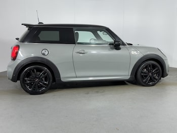 Used MINI Hatch 2019 for sale - 78344116: Photo