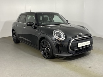 Used MINI Hatch 2023 for sale - 76982357: Photo