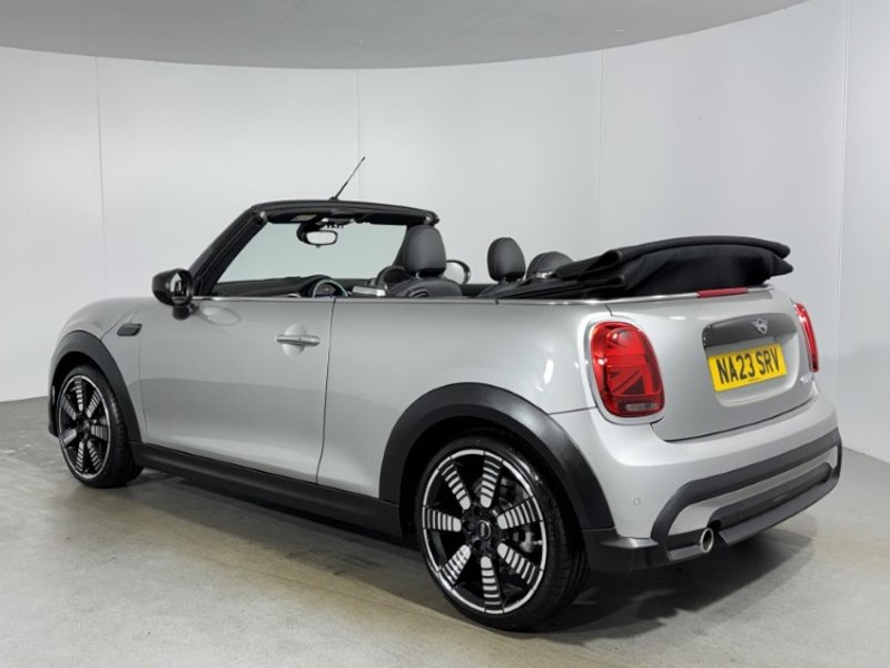 Used MINI Convertible 2023 for sale - 77687515: Photo 2
