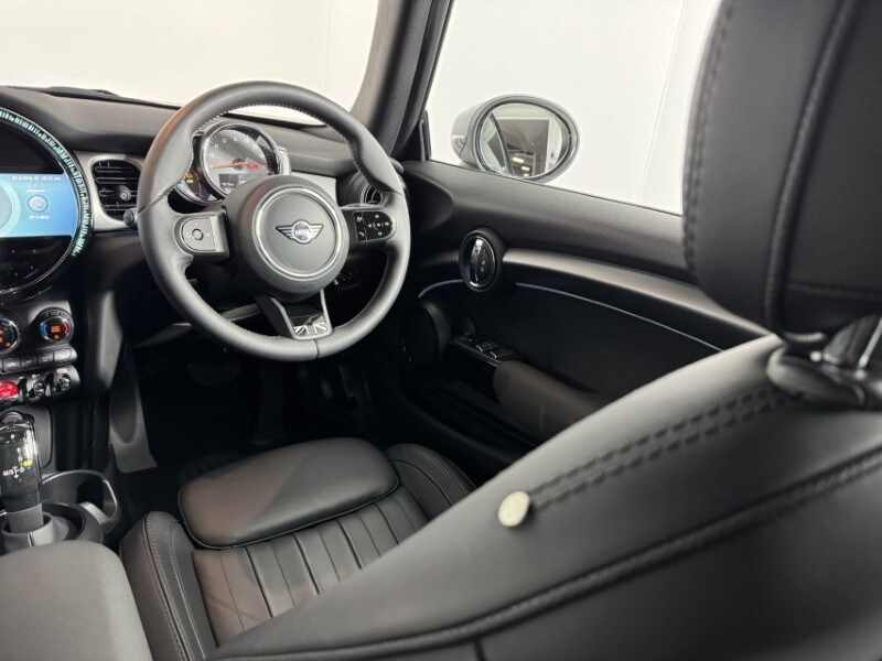 Used MINI Convertible 2023 for sale - 77687515: Photo 30