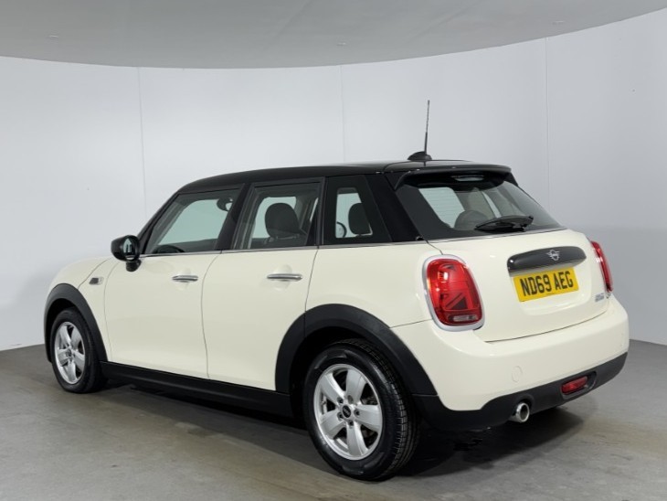 Used MINI Hatch 2019 for sale - 77678995: Photo 2