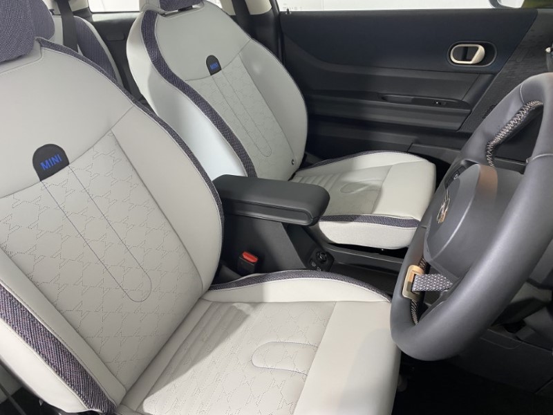 Used MINI Cooper 2025 for sale - 76982177: Photo 11