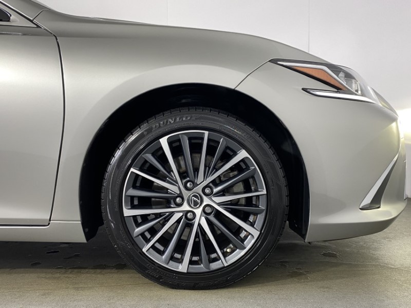 Used Lexus ES 2023 for sale - 76981682: Photo 14