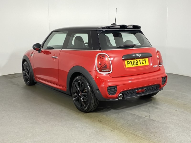 Used MINI Hatch 2018 for sale - 77137802: Photo 2