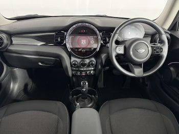 Used MINI Hatch 2023 for sale - 79299311: Photo