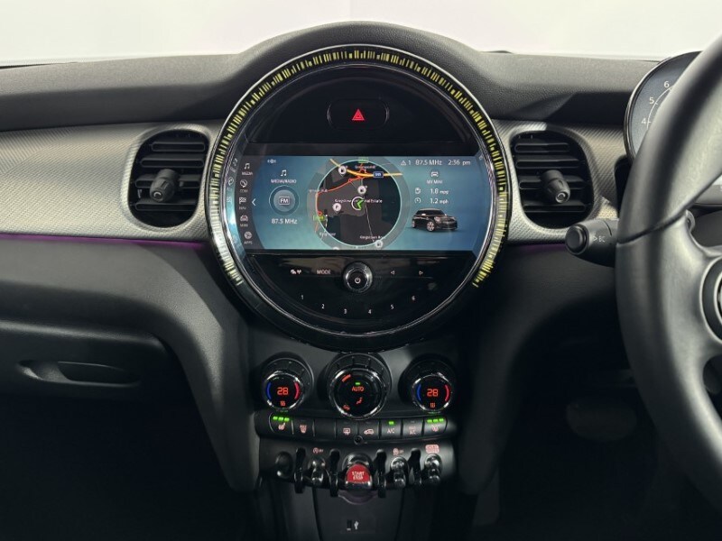 Used MINI Hatch 2022 for sale - 77116205: Photo 8