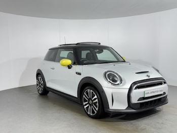 Used MINI Hatch 2021 for sale - 77687512: Photo