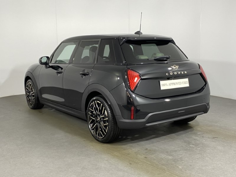 Used MINI Cooper 2025 for sale - 76981409: Photo 2