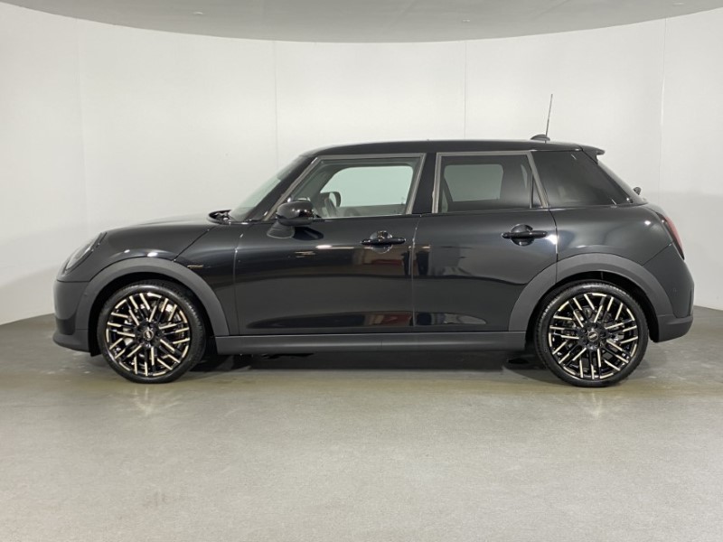 Used MINI Cooper 2025 for sale - 76981409: Photo 47