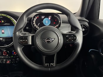 Used MINI Hatch 2023 for sale - 77459864: Photo