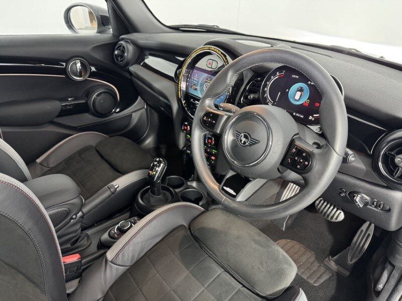 Used MINI Hatch 2023 for sale - 77973650: Photo 6