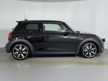 Used MINI Hatch 2021 for sale - 79021203: Photo