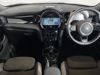 Used MINI Hatch 2023 for sale - 76981180: Photo