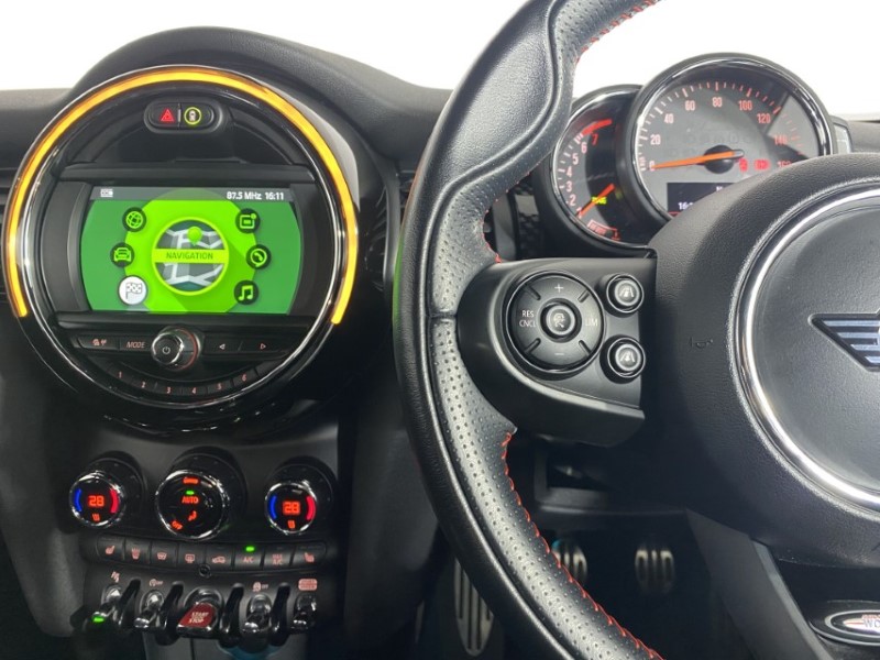 Used MINI Hatch 2019 for sale - 76981701: Photo 18