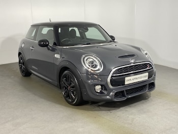 Used MINI Hatch 2019 for sale - 76981701: Photo