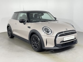 Used MINI Hatch 2023 for sale - 76982317: Photo