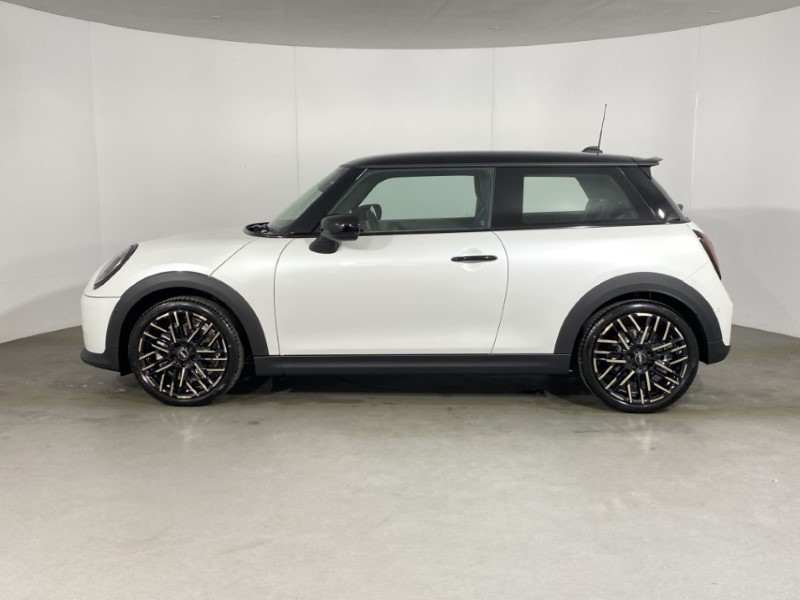 Used MINI Cooper 2025 for sale - 76982313: Photo 46