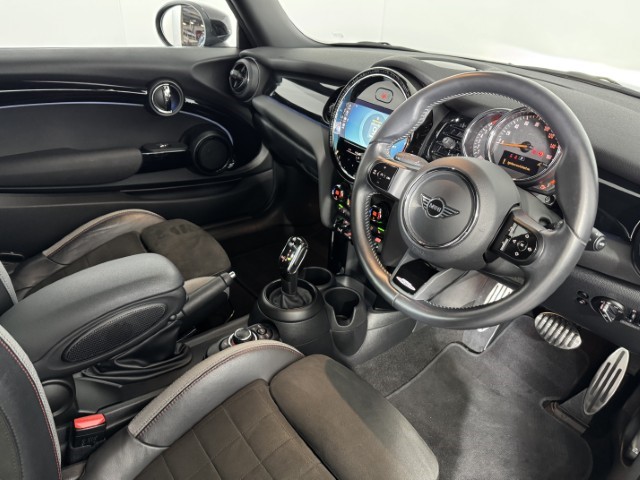 Used MINI Hatch 2021 for sale - 77545369: Photo 6