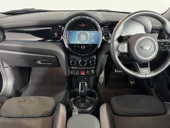 Used MINI Hatch 2023 for sale - 77973633: Photo