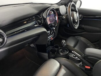 Used MINI Hatch 2021 for sale - 77207079: Photo