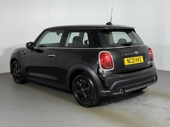 Used MINI Hatch 2021 for sale - 79429547: Photo
